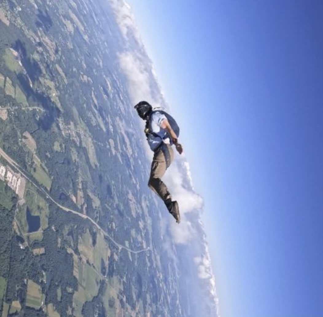 imgi_3_skydive4 (1)