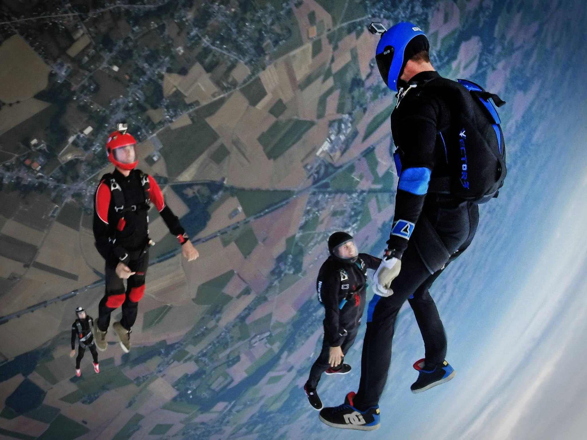 imgi_5_skydive3 (1)